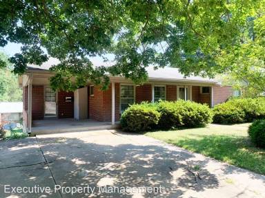 Main picture of 740 Watkins Dr