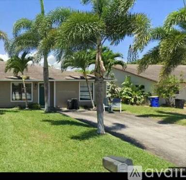 Main picture of 8918 SE Hobe Ridge Ave
