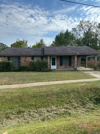 Main picture of 2006 Standifer Ave
