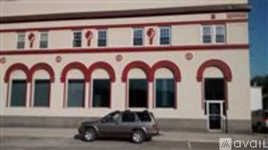 Main picture of 109 N Cass Ave