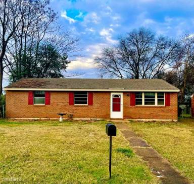 Main picture of 218 Gardenia Ct