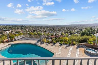 Main picture of 6758 Julie Ln