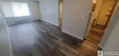 Main picture of 1005 Saint Anne St
