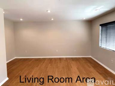 Main picture of 2208 S Mansfield Ave
