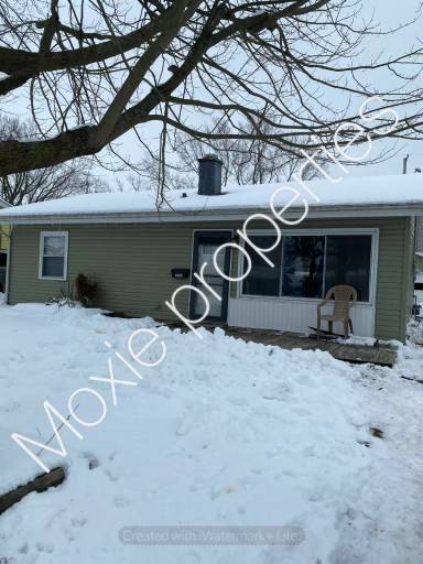 Main picture of 1021 E Gerhart St