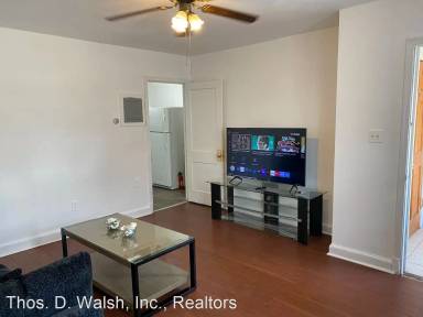 Main picture of 628 19th St NE