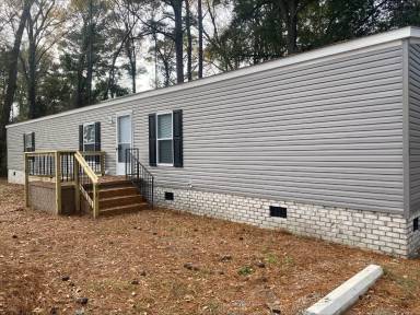Main picture of 237 Laurel Ln