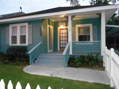 Main picture of 706 Iris St