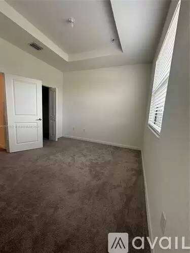 Main picture of 561 NE 208th Ter