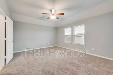 Main picture of 1501 Hidden Bluff Xing