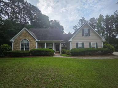 Main picture of 135 Kingsbrooke Cir