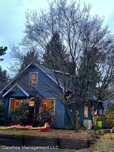 Main picture of 1205 SW Carson St