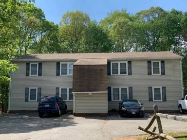 Main picture of 102 Moss Creek Dr