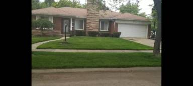 Main picture of 16861 Collinson Ave