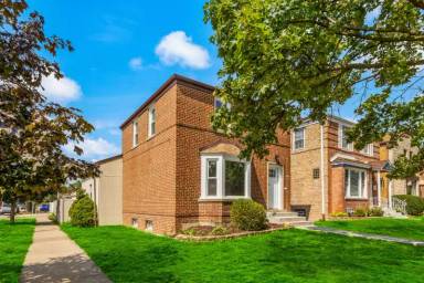 Main picture of 3546 S 61st Ave