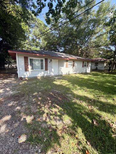 Main picture of 814 Crestwood Ter