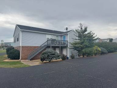 Main picture of 101 Sycamore Ct