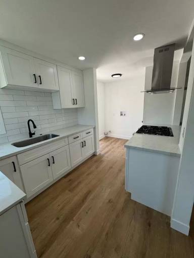 Main picture of 302 N Batavia St