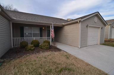 Main picture of 8645 Little Field Way