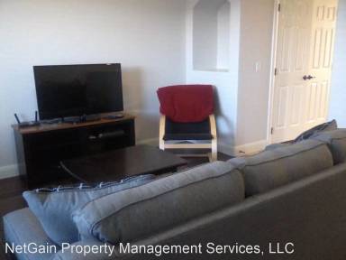 Main picture of 1295 N Cedar Blvd