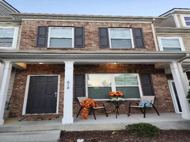 Main picture of 633 Bradburn Village Cir