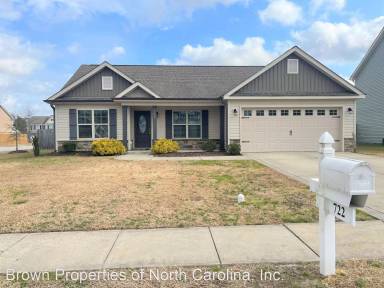Main picture of 704 Radiant Dr