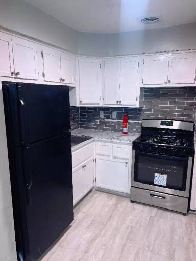 Main picture of 2651 Daphne Rd