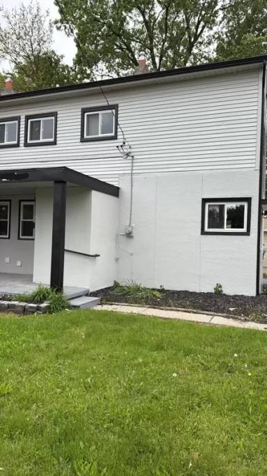 Main picture of 31639 Grand Traverse St