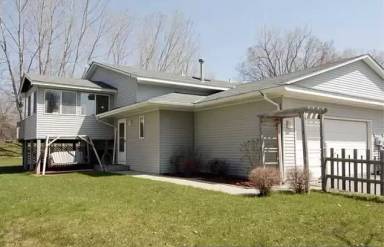 Main picture of 3660 Livingston Ave