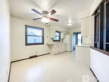 Main picture of 9522 W Howard Ave