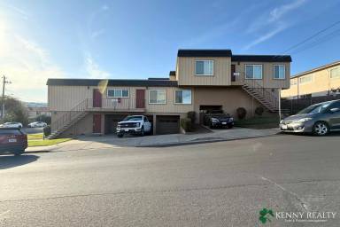Main picture of 1000 Grand Ave