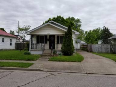 Main picture of 717 S Waugh St