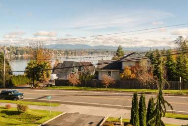 Main picture of 9200-36 11th Pl NE