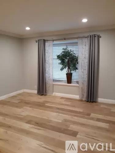 Main picture of 13722 Red Hill Ave