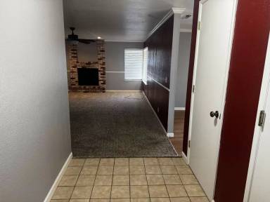Main picture of 837 Cloverland Way