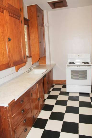 Main picture of 2418 E 2nd St N