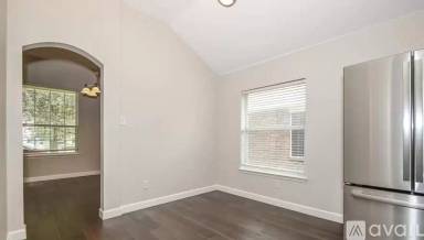Main picture of 1005 Grimes Dr
