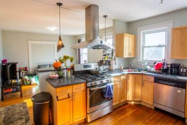Main picture of 6 Belmont St