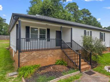 Main picture of 128 McBeth Rd