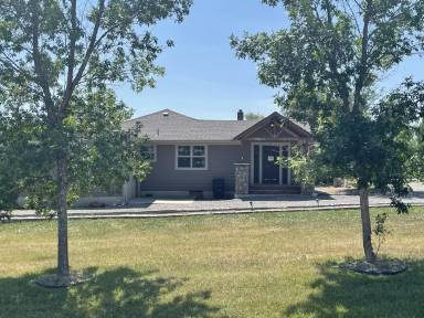 Main picture of 7616 Hesper Rd