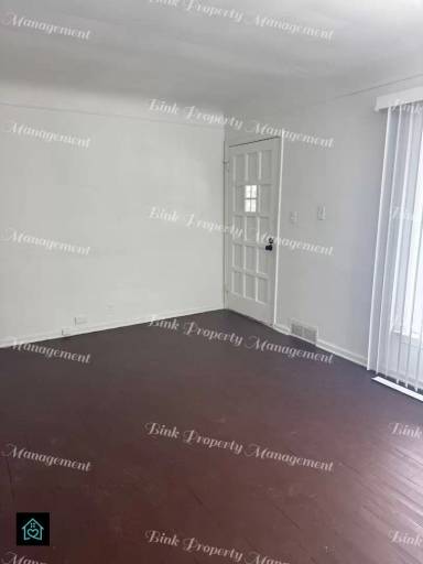 Main picture of 1906 Shamrock Ln