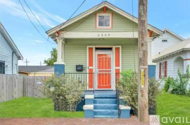 Main picture of 3309 N Derbigny St