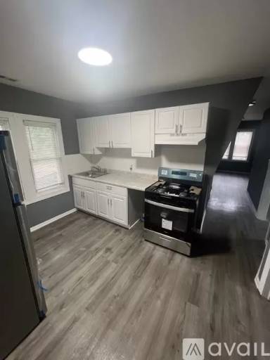 Main picture of 5242 S Albany Ave