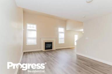 Main picture of 532 Lightspun Ln