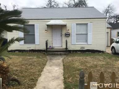 Main picture of 1926 Schley Ave