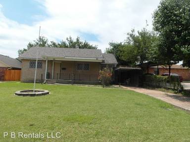 Main picture of 1612 SW A Ave