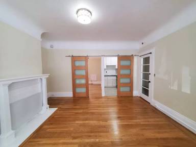 Main picture of 332 Irving St