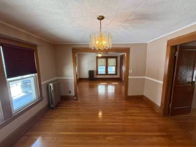 Main picture of 99-101 Mooreland Street