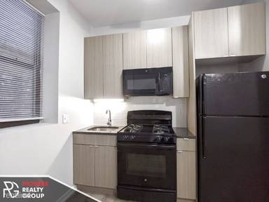 Main picture of 4875 N Magnolia Ave Apartments