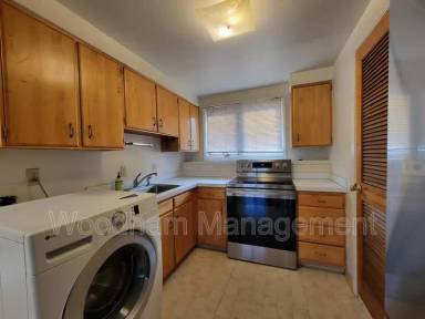 Main picture of 1807 W Beall St
